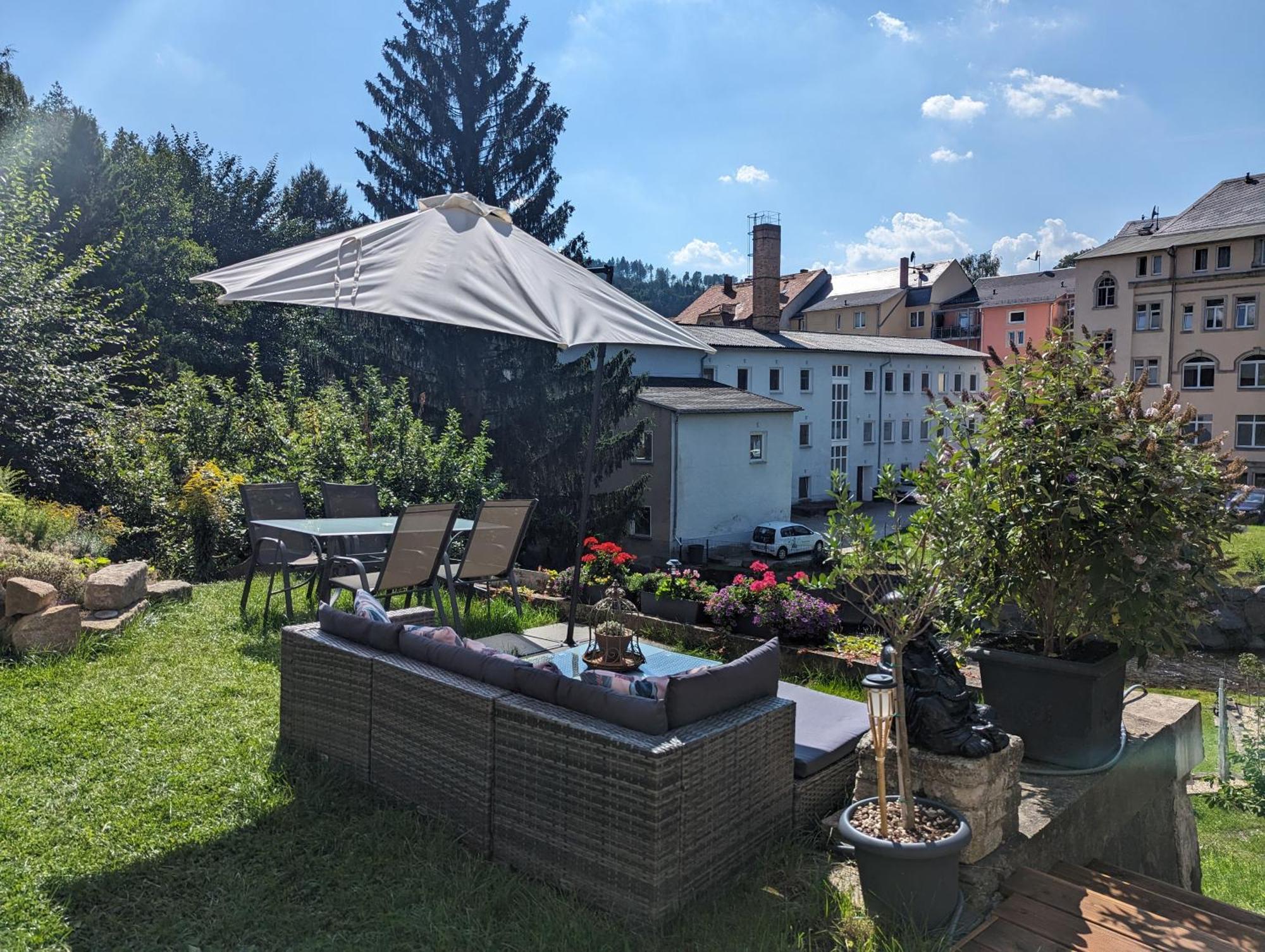 Hw4B - Urlaubsmagie - Zentral Mit Gemeinschaftsgarten, -Pool, -Sauna & Whirlpool Sebnitz Bagian luar foto
